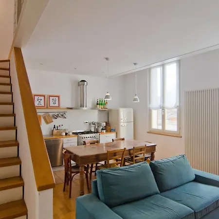 Gulli Apartment Parma